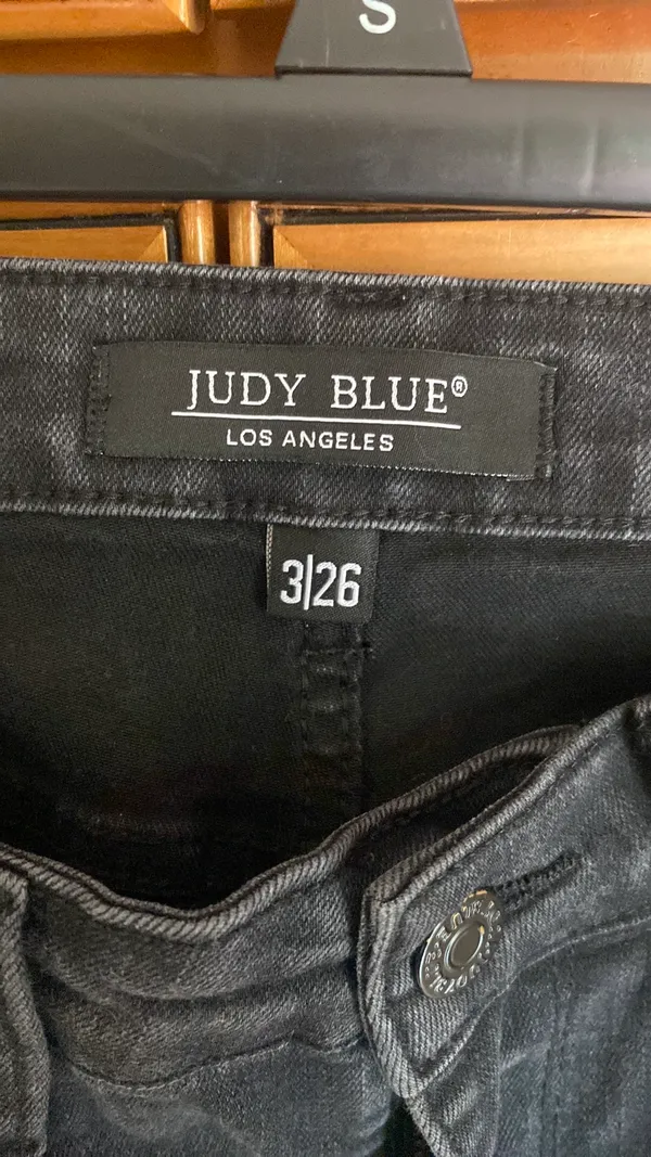 Judy Blue Black Washed Skinny Jeans Modern Fit - Image 4