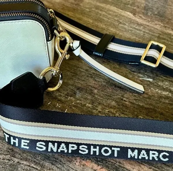 Marc Jacob’s Snapshot and Wallet - Image 4