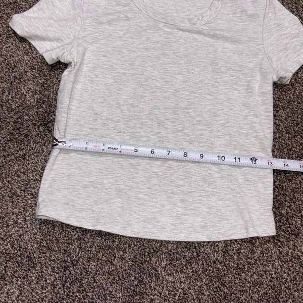 Pink Rose gray heather crop top in size M - Image 6