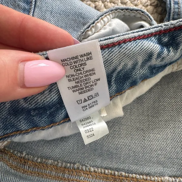 edgely Maurice’s Women’s Size 16 Boyfriend Low Rise Distressed Light Blue Jeans - Image 6