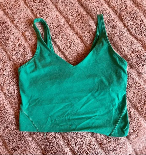 Lululemon Size 8 Align Tank and Black Biker Shorts - Image 4
