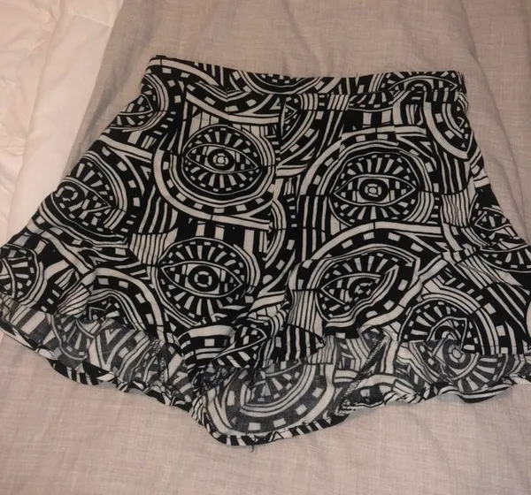 Shorts Size XS - Image 4