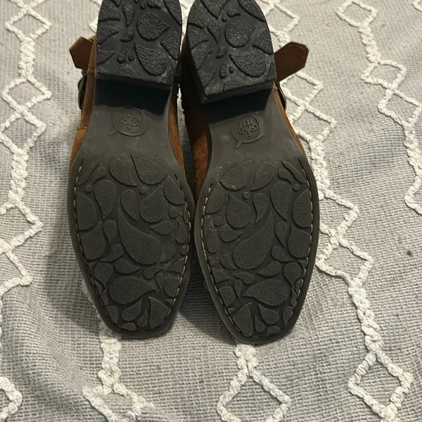 Born Brown Ankle Booties with Buckle Size 8 - Image 9