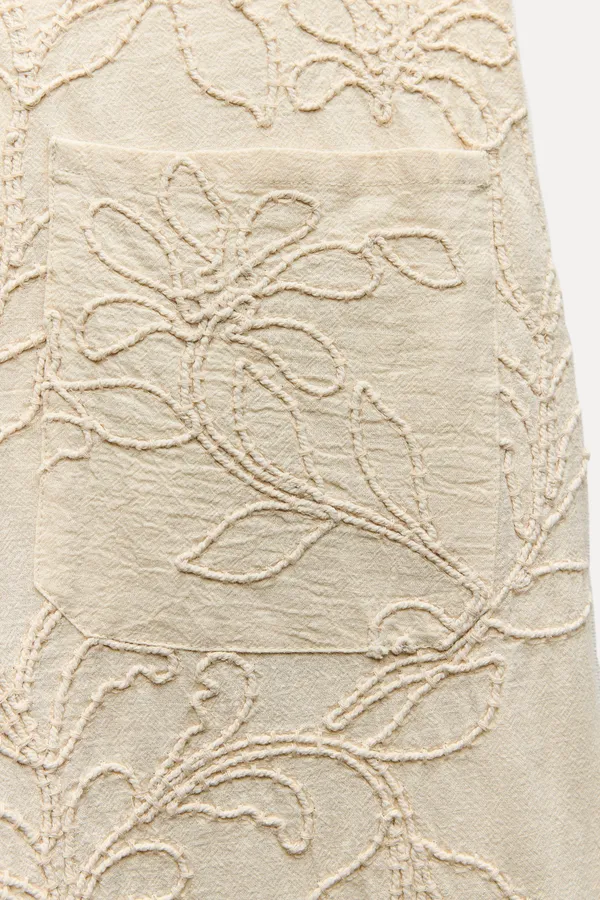 Zara NWT EMBROIDERED PANTS ZW COLLECTION. Size Medium - Image 4
