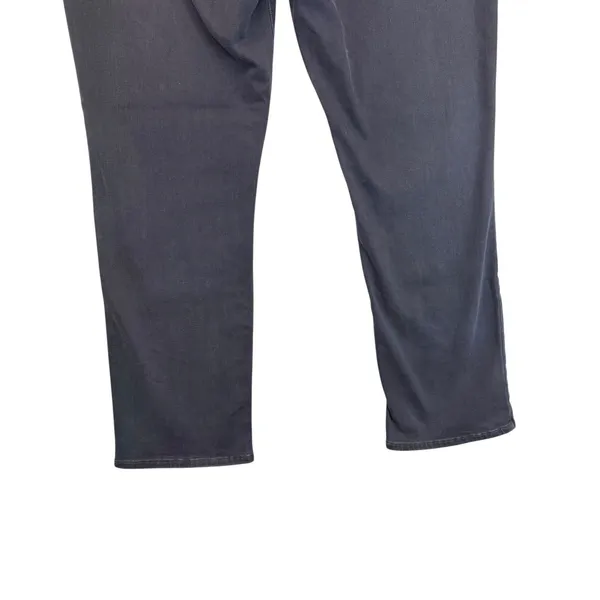 Levi Strauss Classic Straight Gray Jeans Women Wardrobe Staple Size 33 (16)‎ - Image 7