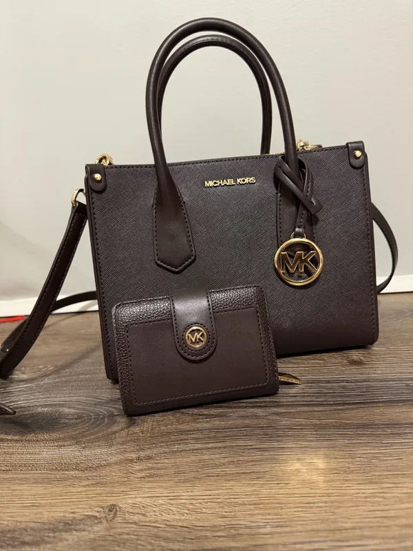 Michael Kors Purse Black Crossbody - Image 11