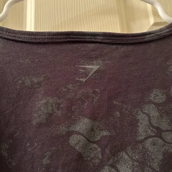 Gymshark Womens KK Twins Raw Crop Top Shirt Size Large Black Grey Destroyed Look - Image 3
