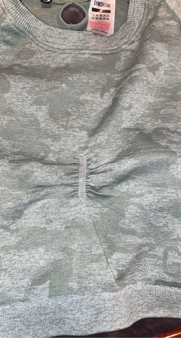 Gymshark Camo Long Sleeve Crop Top - Image 4