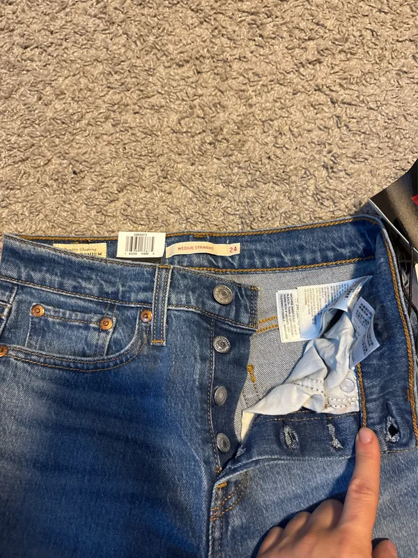 Levi’s Wedgie Straight Jeans - Image 4