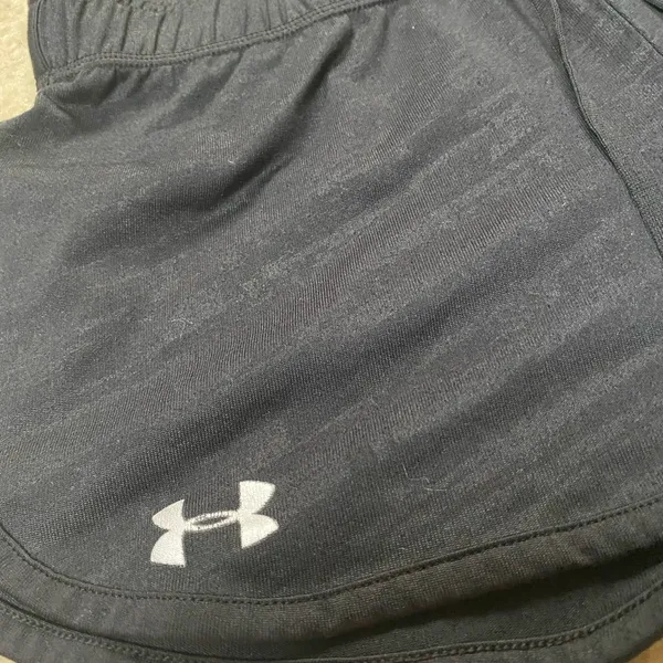 Under Armour Black athletic Shorts Size Small - Image 4