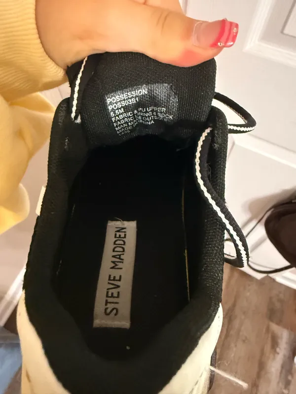 Steve Madden Sneakers - Image 4