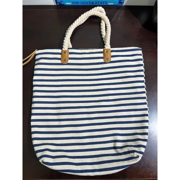 Summer & Rose Tote Bag Striped Nautical‎ Beach Rope Handles Zip Closure NWOT - Image 2