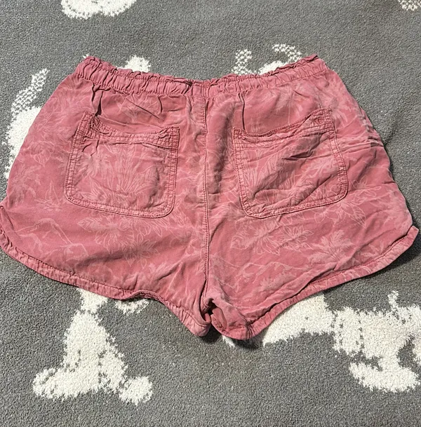 American Eagle floral shorts - Image 2