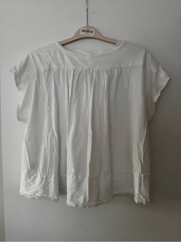 Anthropologie Women’s White Short-Sleeve V-Neck Smocked Tunic - Image 9