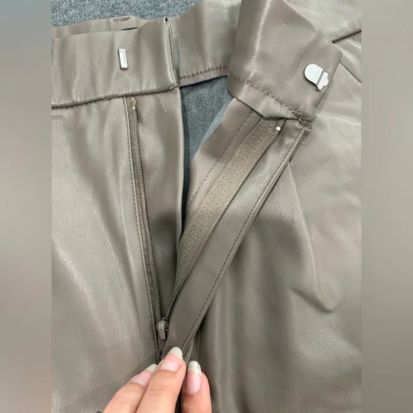 Zara High Waist Tan Shorts Size L - Image 5