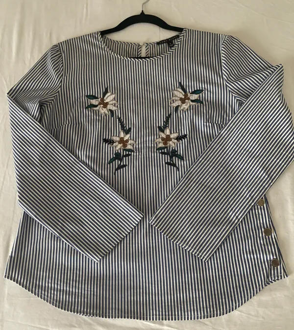 & Other Stories Como Black Striped Embroidered Floral Top - Size M - Image 2