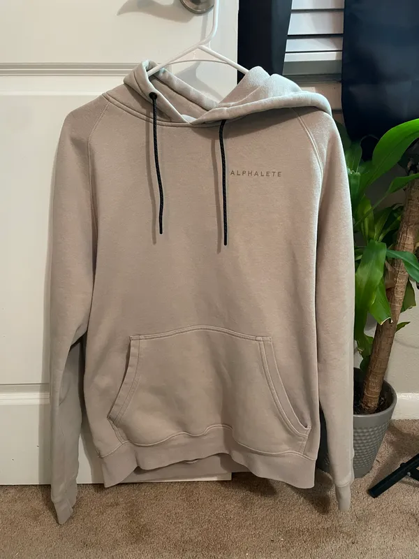 Alphalete hoodie - Image 3