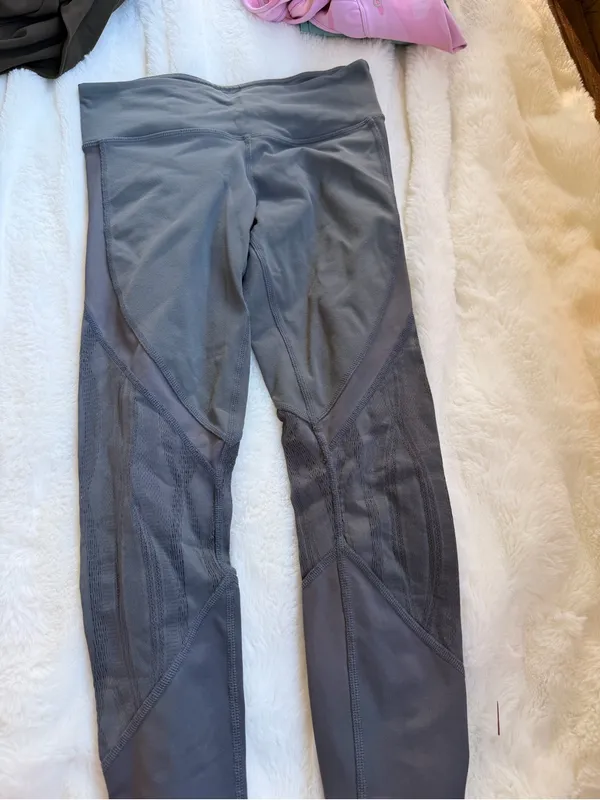 ALO Yoga Charcoal Mesh-Panel High-Rise Leggings - Image 5