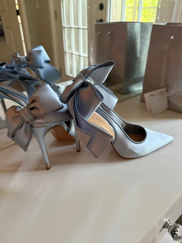 Steve Madden Teacup Blue Satin Bow Heels - Image 4
