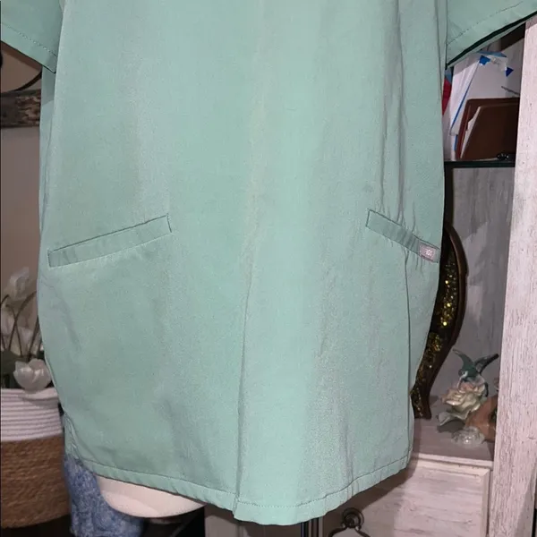 Figs Green Boxy Relaxed Short Sleeve Tee - Image 3