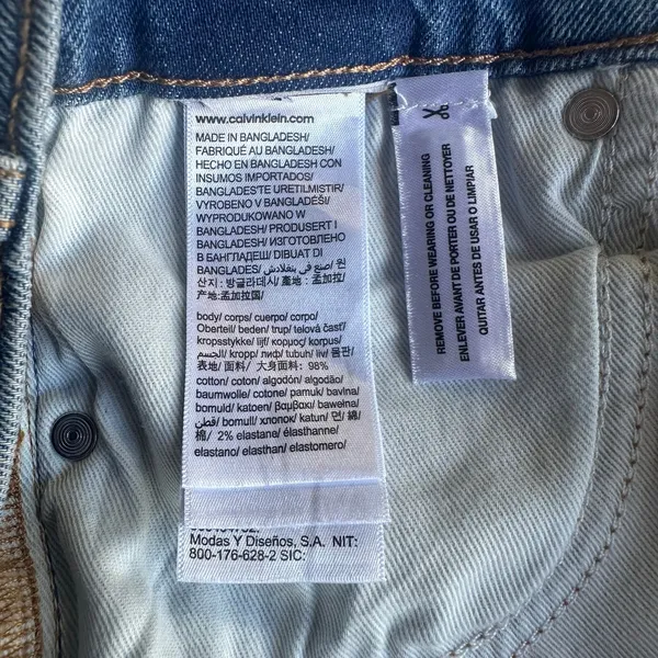 Y2K Calvin Klein Women’s Original Straight Medium Wash Denim Blue Jeans - Image 6
