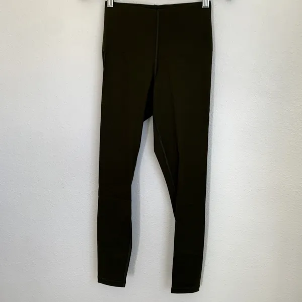 NEW Everlane Perform Sculpt‎ Leggings in Dark Forest Green - Image 2