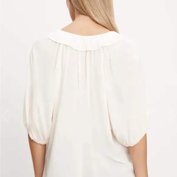Velvet byGraham & Spencer poet top size M - Image 3