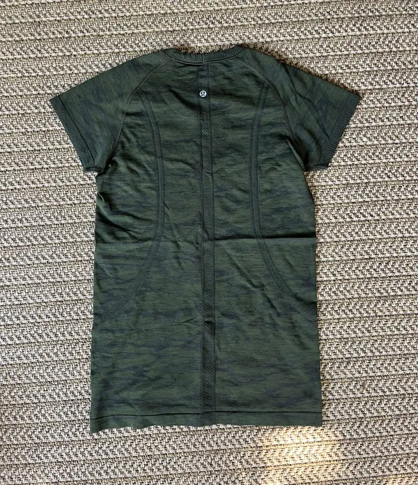 Lululemon Swiftly Tech Short Sleeve - Image 2