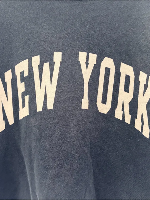 Cropped NEW YORK Graphic Tee in Faded Navy - Image 3
