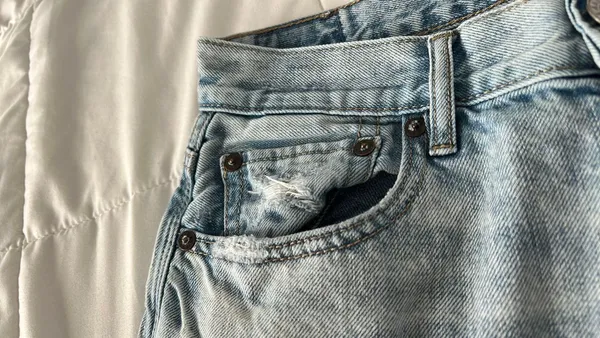 American Eagle high rise 90s boyfriend washed jeans - Image 6