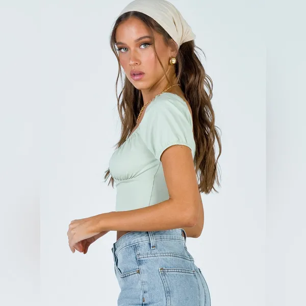 Princess Polly Kendall Crop Top in Sage Size 0 New with tag - Image 3