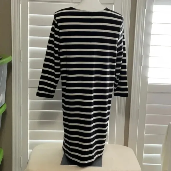 Old Navy - Image 3