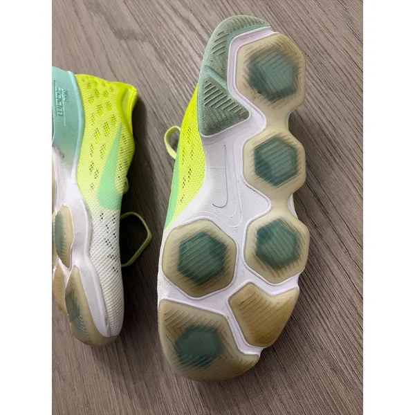 Nike Zoom Fit Agility Training Shoes Women’s Size 8.5 | Yellow | 684984-702 - Image 9