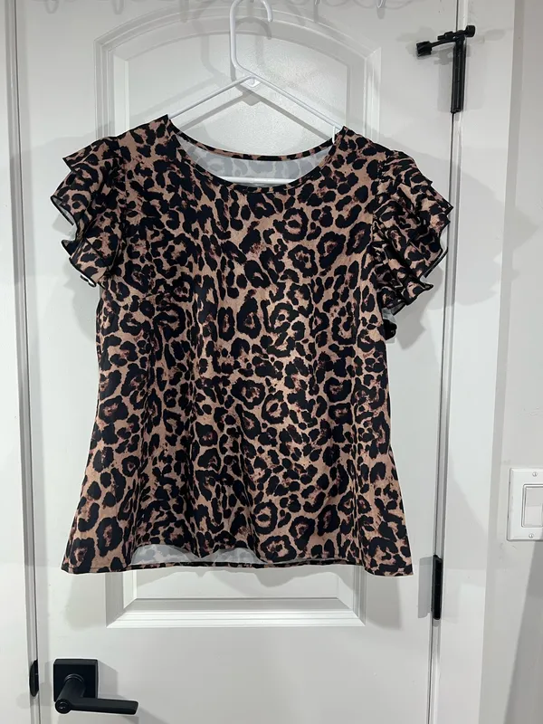 Emery Rose Shein Blouse - Image 2
