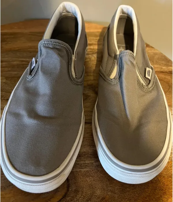 Slip on vans  - Image 2