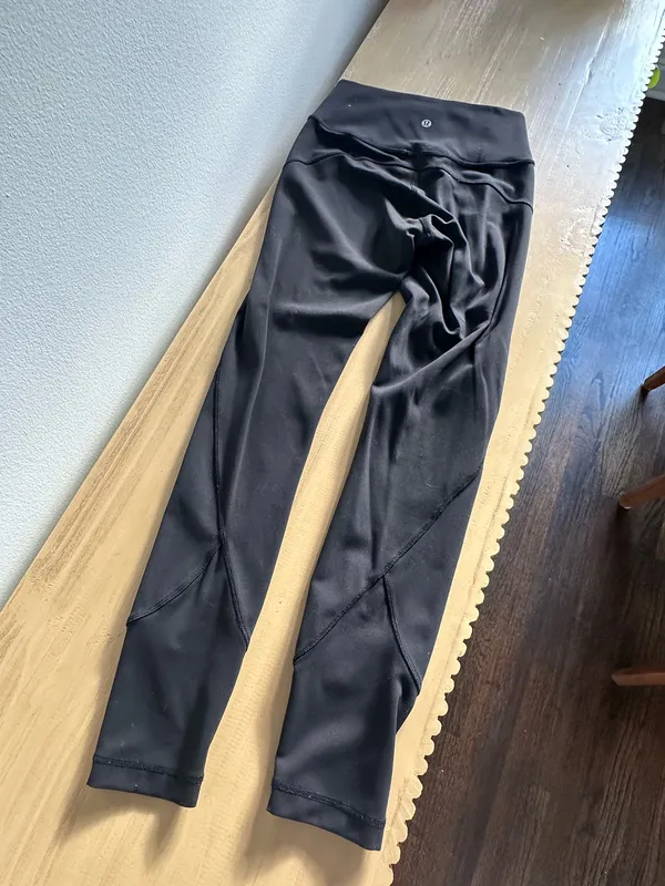 Lululemon In Movement 7/8 Tight *Everlux 25" Black 4 - Image 2