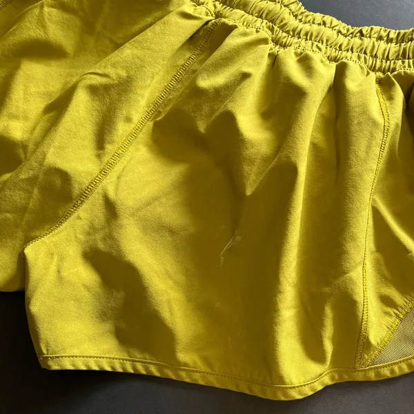 LULULEMON Hotty Hots Athletic Shorts Yellow/Green 2” Inseam Women’s Sz 6 GUC - Image 4