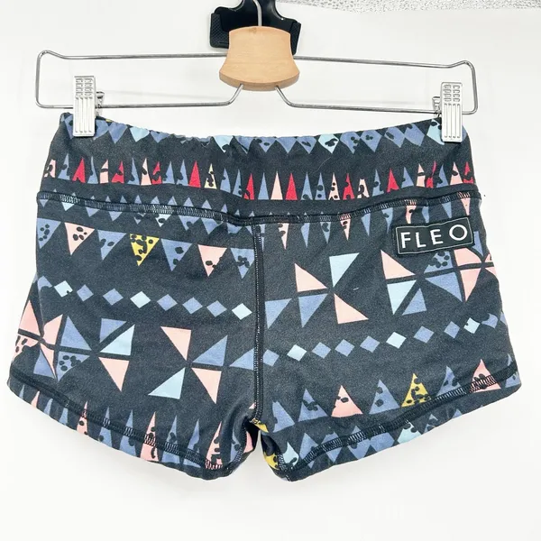 FLEO Womens Geometric Triangle Print Athletic CrossFit Booty Shorts Size S - Image 5