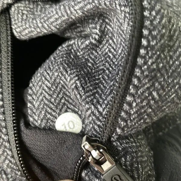 Lululemon Think Fast Pullover Herringbone size 10 - Image 12