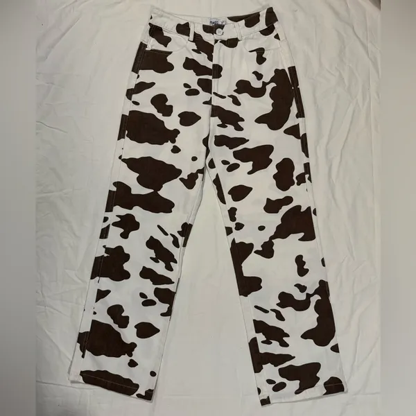 Princess Polly Be Wild Pants White and Brown Cow Print Size 2 - Image 4