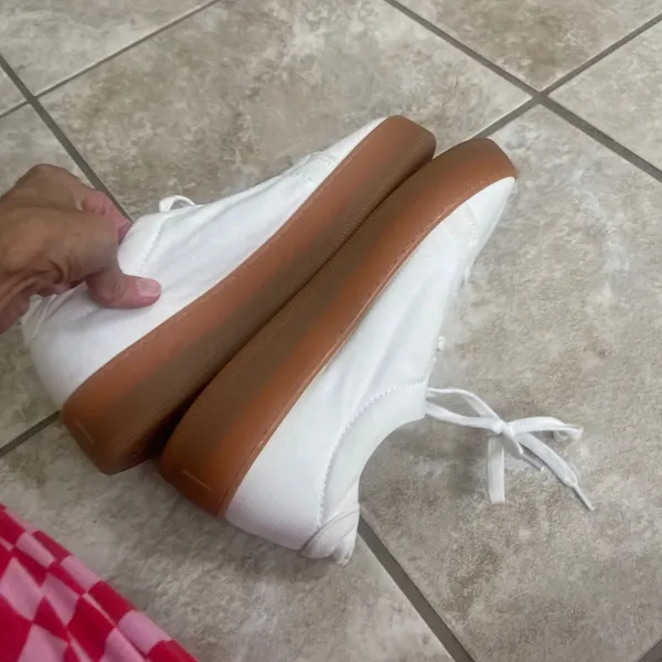 Jenni Kayne White Canvas Platform Sneakers Gum Sole Made in Portugal Size 38/8 - Image 11