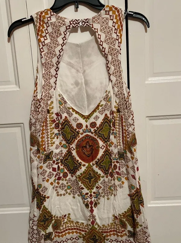 Anthropologie size M stunning dress with cut out back. - Image 2