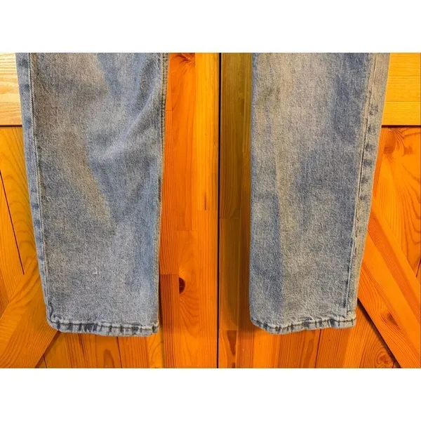 Aeropostale Women’s '90s Baggy Jean size 4 Medium Wash Distressed Stretch (7066) - Image 2