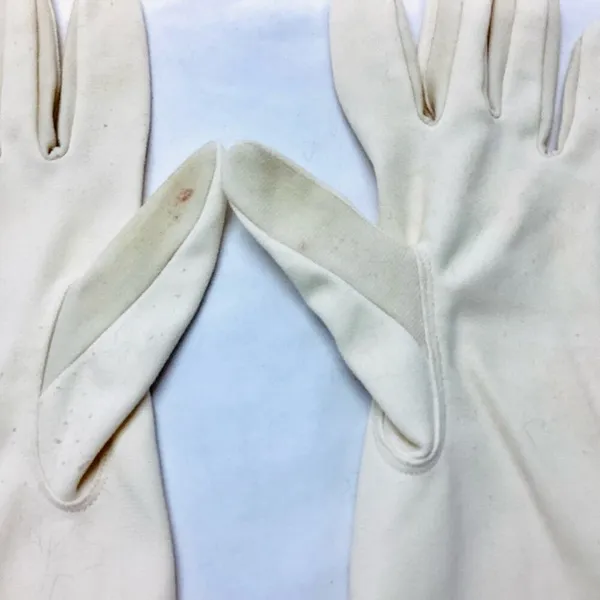 Vintage Wear-Right Nylon Eyelet Gloves - Image 4