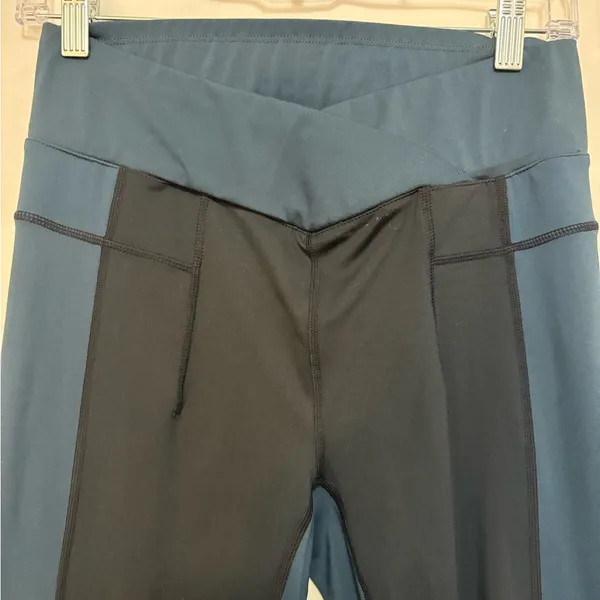 Free People Movement Rebel‎ Leggings Size Medium - Image 5