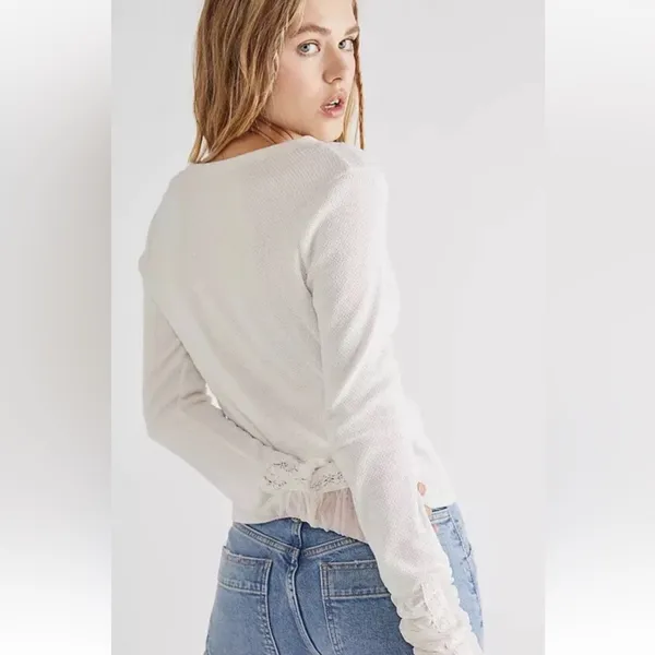 Free People Wear Me Out Thermal Mesh Long Sleeve Ruched Top‎ in White Sz M - Image 2