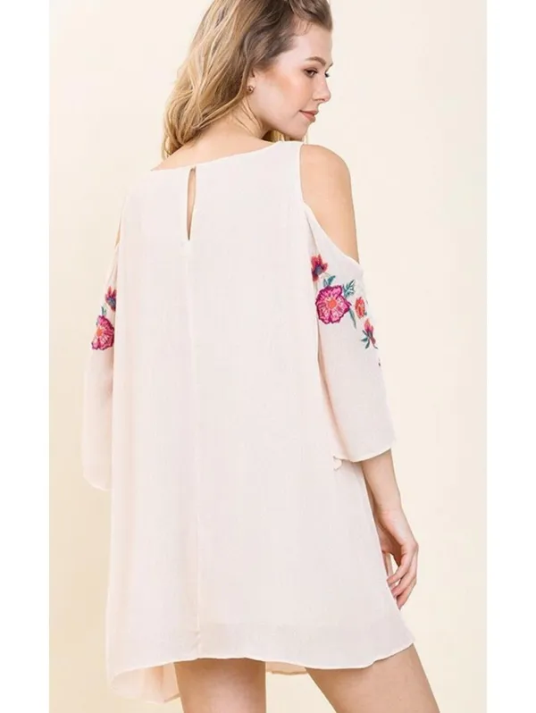 NWT Umgee Boutique Floral Embroidered Angel Sleeve Open Shoulder Dress Small - Image 2