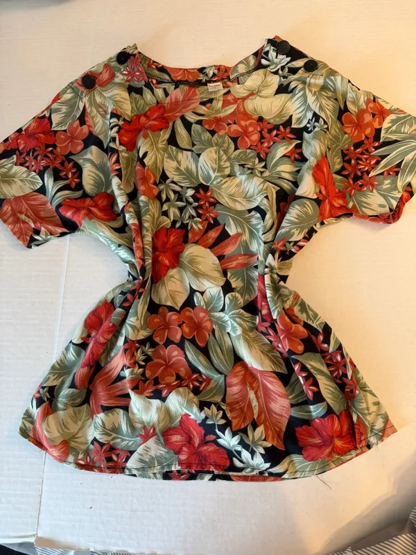 Vintage Baroness Button-Shoulder Tropical Floral Tunic - Black with Red & Green - Image 2