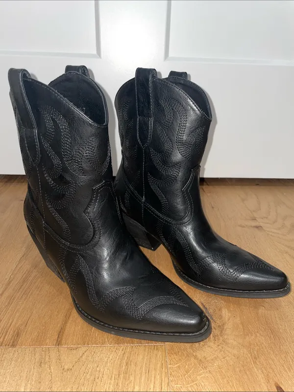 Women’s Black Fashion Cowgirl Western Ankle Boots Mid Heel Size 7 - Image 12