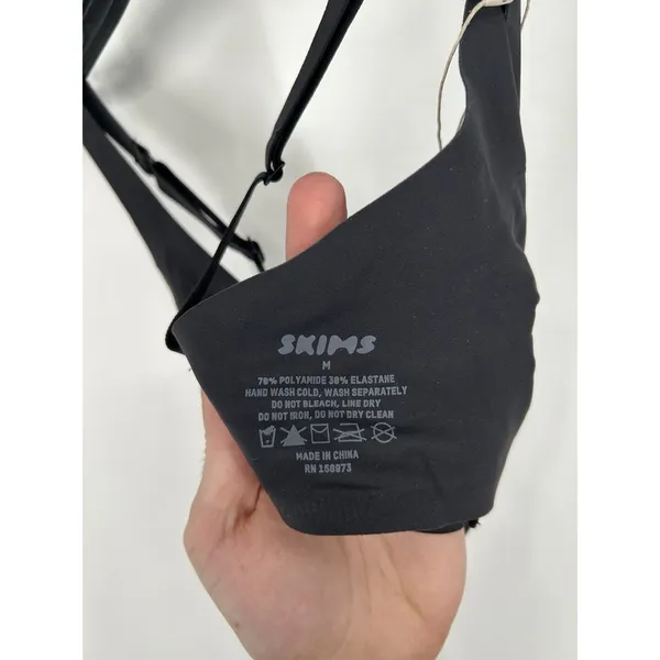 Skims Naked Plunge Bra Wireless Kim Kardashian Onyx Black Adjustable Size Medium - Image 4